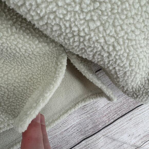 We the Free People Oversized Sherpa Turtleneck Sweater Womens Large Cream - Picture 7 of 14